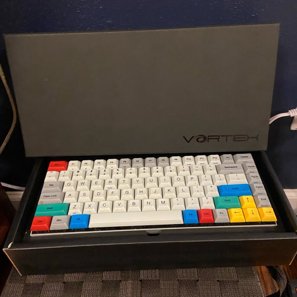 Vortex Keyboard Race 3 (Micro USB)